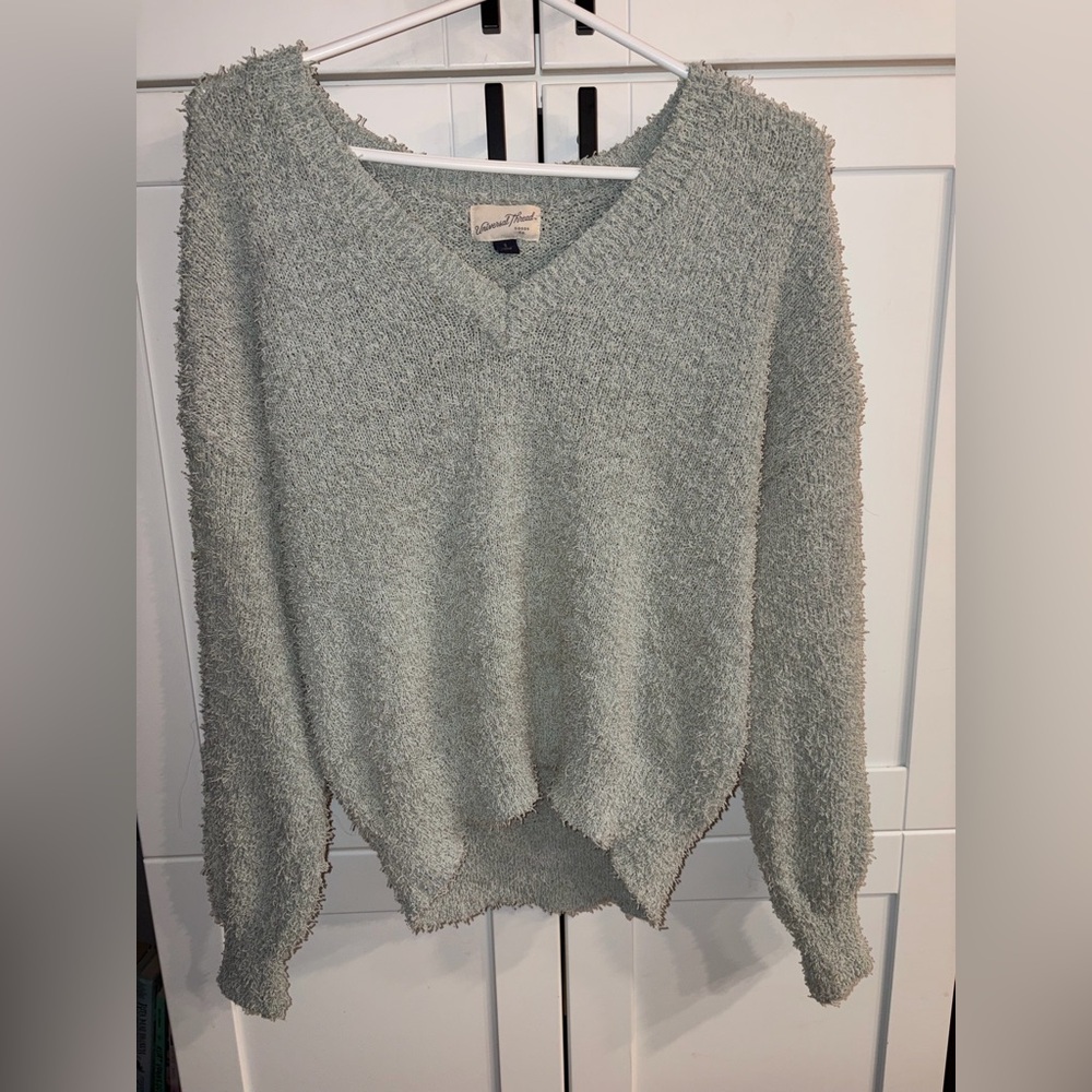 Universal Thread Seafoam Green fuzzy sweater